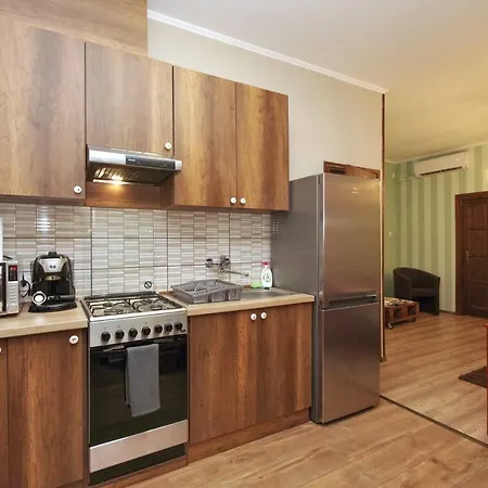 Rusztika Apartman *
