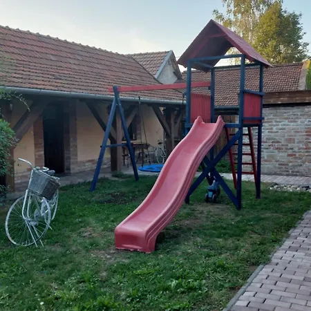 Rusztika * Jula